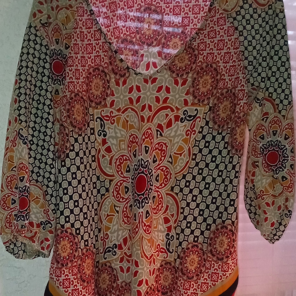 Red, Gold, Beige and Black Handkerchief Patterned Blouse Sz XL